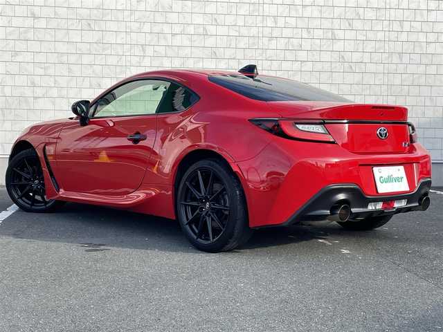 トヨタ ＧＲ８６ RZ 愛知県 2023(令5)年 5万km 赤 FUJITSUBOマフラー付き/・純正Tコネクト9インチメモリーナビ/・フルセグテレビ/・CD/DVD再生機能/・Bluetooth/USB/HDMI接続機能/・ウルトラスウェード×本革スポーツシート/・シートヒーター（運転席・助手席）/・純正18インチアルミホイール/・純正LEDヘッドライト/・オートライト/・FUJITSUBOマフラー/・トルセンLSD/・クルーズコントロール/・スマートキー/・MAX機能付きデュアルオートエアコン