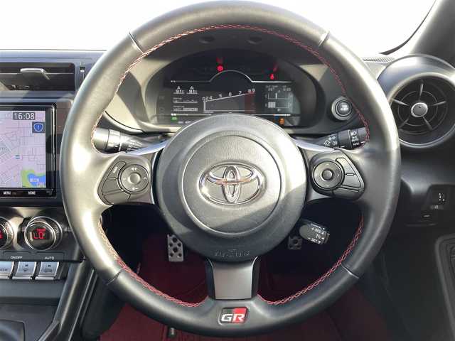 トヨタ ＧＲ８６ RZ 愛知県 2023(令5)年 5万km 赤 FUJITSUBOマフラー付き/・純正Tコネクト9インチメモリーナビ/・フルセグテレビ/・CD/DVD再生機能/・Bluetooth/USB/HDMI接続機能/・ウルトラスウェード×本革スポーツシート/・シートヒーター（運転席・助手席）/・純正18インチアルミホイール/・純正LEDヘッドライト/・オートライト/・FUJITSUBOマフラー/・トルセンLSD/・クルーズコントロール/・スマートキー/・MAX機能付きデュアルオートエアコン