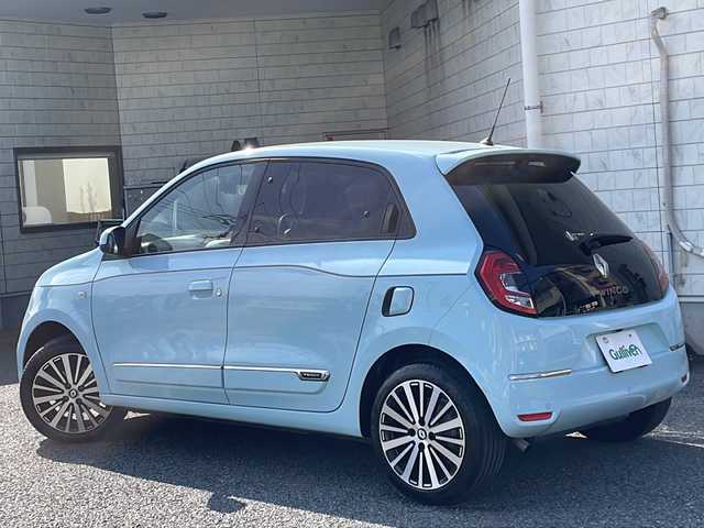 ルノー トゥインゴ インテンス 神奈川県 2022(令4)年 0.7万km ブルードラジェ 登録時走行距離6784km/車検満了日 令和9年9月29日/ワンオーナー/純正ディスプレイオーディオ/(USB/BT/AUX/AppleCarplay/AndroidAuto)/バックカメラ/リモコンキー/クルーズコントロール/速度リミッター/レーンキープアシスト/パーキングセンサー/アイドリングストップ/ハーフレザーシート/D/N席シートヒーター/ETC/前後ドライブレコーダー/オートライト/フォグランプ/フロアマット/ISOFIX/スペアキー×1/保証書/取扱説明書
