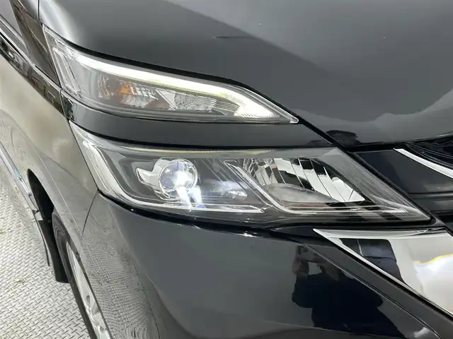 日産 セレナ ハイウェイスター Vセレクション 道央・札幌 2017(平29)年 6.3万km ダイヤモンドブラック ・4WD/・全方位カメラ/・フリップダウンモニター/・純正メモリナビ/・ＢＴ＆ＣＤ＆ＤＶＤ＆フルセグＴＶ/・衝突軽減ブレーキ/・横滑り防止機能/・前後障害物センサー/・スマートキー＆プッシュスタート/・両側パワースライド/・ＥＴＣ/・インテリジェントルームミラー/・プロパイロット/・アダプティブクルーズコントロール/・パーキングアシスト/・電動パーキングブレーキ/・ブレーキオートホールド/・純正フロアマット/・オートライト/・Wエアコン