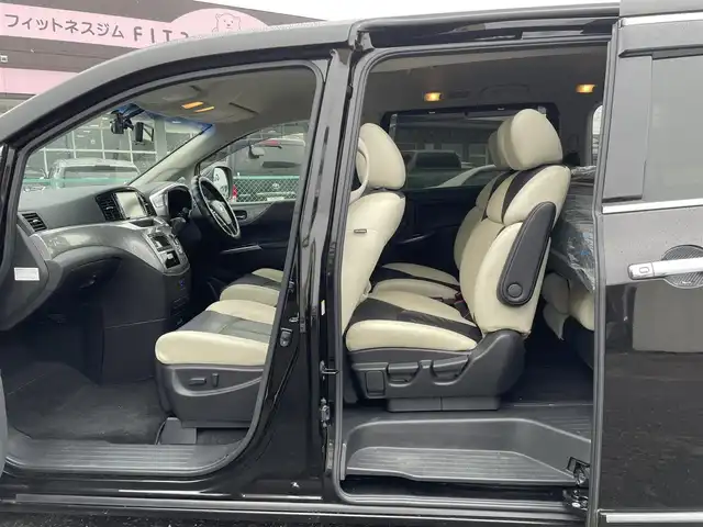 日産 エルグランド ライダー オーテック30th 福島県 2017(平29)年 11.7万km ファントムブラック 両側パワースライドドア /後席フリップダウンモニター/レザーシート/純正ナビ/バックカメラ/フルセグテレビ/デジタルインナーミラー/クルーズコントロール/純正Egスターター/TEIN車高調/車高調コントローラー/ノーマル足回り積込/プッシュスタート/社外AW付きスタッドレスタイヤ積込