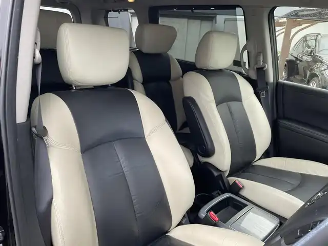 日産 エルグランド ライダー オーテック30th 福島県 2017(平29)年 11.7万km ファントムブラック 両側パワースライドドア /後席フリップダウンモニター/レザーシート/純正ナビ/バックカメラ/フルセグテレビ/デジタルインナーミラー/クルーズコントロール/純正Egスターター/TEIN車高調/車高調コントローラー/ノーマル足回り積込/プッシュスタート/社外AW付きスタッドレスタイヤ積込