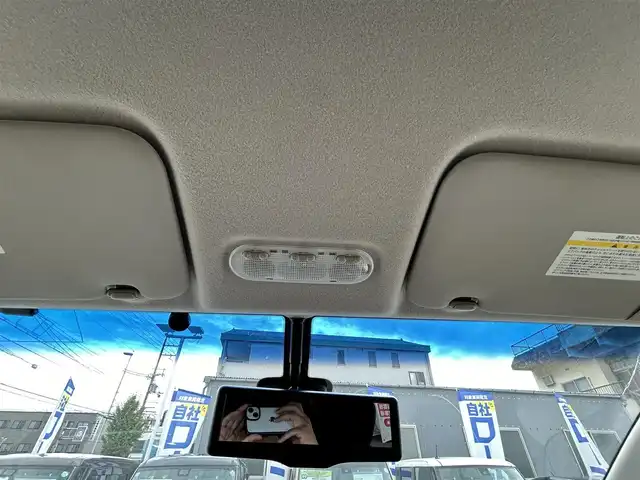 日産 セレナ HWS S HV Vセレ +SeftyⅡ 京都府 2015(平27)年 8.2万km ダイヤモンドブラック (株)IDOMが運営する【じしゃロン伏見店】の自社ローン専用車両になりますこちらは現金またはオートローンご利用時の価格です。自社ローンご希望の方は別途その旨お申付け下さい/純正ナビ　/両側パワースライドドア/ETC/３６０°カメラ　/ＤＴＶ　/クルーズコントロール　/BT AUX DVD CD　/純正１６インチＡＷ