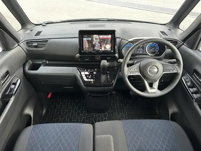 日産 ルークス ハイウェイスター X 愛媛県 2023(令5)年 0.6万km チタニウムグレーメタリック carrozzeria9型ナビ(AM/FM/CD/DVD/フルセグTV)/全周囲カメラ/両側電動スライドドア/左側ハンズフリースライド/インテリジェントセーフティ/アイドリングストップ/前後ドライブレコーダー/クリアランスソナー/電格ミラー/後席サンシェイド/ステアリングリモコン/純正ドアバイザー/LEDヘッドライト/ETC/現状サマー(純正AW)(155/65/R14)/YOKOHAMA BluEarth FE AE30