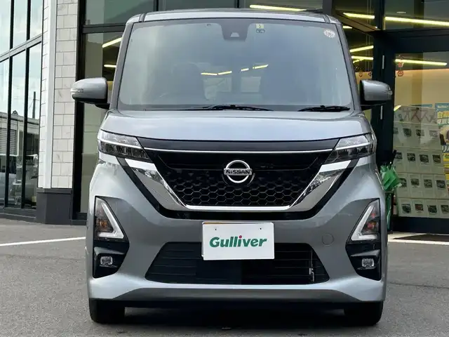 日産 ルークス ハイウェイスター X 愛媛県 2023(令5)年 0.6万km チタニウムグレーメタリック carrozzeria9型ナビ(AM/FM/CD/DVD/フルセグTV)/全周囲カメラ/両側電動スライドドア/左側ハンズフリースライド/インテリジェントセーフティ/アイドリングストップ/前後ドライブレコーダー/クリアランスソナー/電格ミラー/後席サンシェイド/ステアリングリモコン/純正ドアバイザー/LEDヘッドライト/ETC/現状サマー(純正AW)(155/65/R14)/YOKOHAMA BluEarth FE AE30