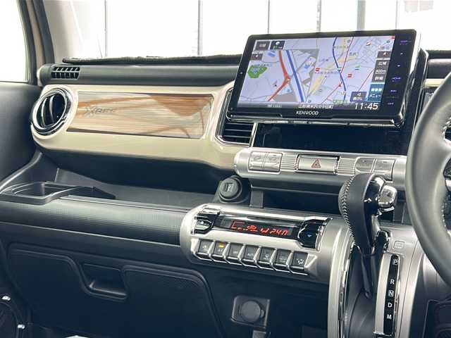 スズキ クロスビー HYBRID MZ 山形県 2024(令6)年 0.3万km キャラバンアイボリーパールメタリック/ホワイト 2トーンルーフ ワンオーナー/4WD/デュアルカメラブレーキサポート/レーダークルーズコントロール/コナーセンサー/全方位カメラ/社外SDナビ/（Bluetooth/CD/DVD/フルセグ)/ハーフレザーシート/LEDオートライト/オートマチックハイビーム/フォグランプ/前後ドライブレコーダー/デジタルインナーミラー/ステアリングスイッチ/パドルシフト/メーカーオプション多数/社外マフラー/純正AW/純正フロアマット/電動格納ミラー/スマートキー×2/ドアバイザー