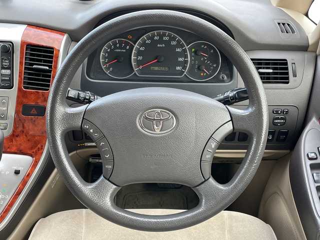 トヨタ アルファード Ｖ AX Lエディション 道央・札幌 2002(平14)年 14.4万km ゴールドM ４WD/純正DVDナビ/AM/FM/CD/ワンセグ/レーンキープアシスト/コーナーセンサー/バックカメラ/ETC/両側パワースライドドア/ステアリングリモコン/AC100V/リモコンキー/キセノンヘッドライト/オートライト/フォグランプ/電動格納ミラー/純正フロアマット/ドアバイザー