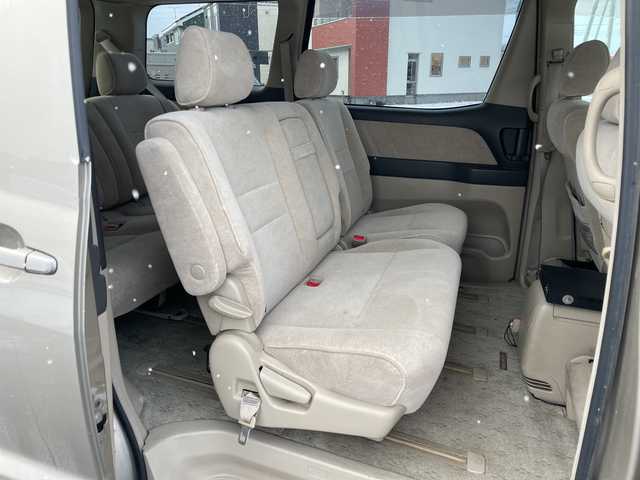 トヨタ アルファード Ｖ AX Lエディション 道央・札幌 2002(平14)年 14.4万km ゴールドM ４WD/純正DVDナビ/AM/FM/CD/ワンセグ/レーンキープアシスト/コーナーセンサー/バックカメラ/ETC/両側パワースライドドア/ステアリングリモコン/AC100V/リモコンキー/キセノンヘッドライト/オートライト/フォグランプ/電動格納ミラー/純正フロアマット/ドアバイザー