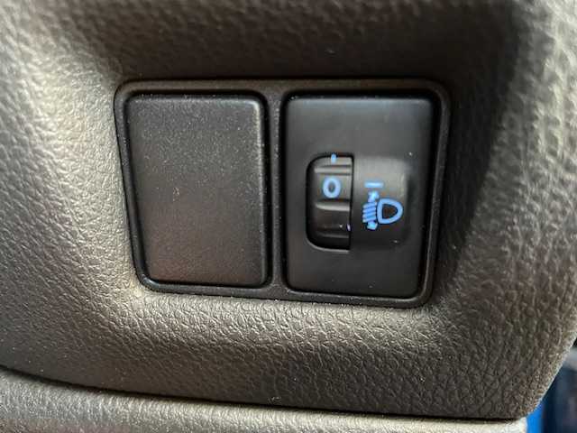 トヨタ Ｃ－ＨＲ S 宮城県 2017(平29)年 10万km コバルトブルーメタリック ディーラーオプションナビ/バックカメラ/レーダークルーズコントロール/プリクラッシュセーフティ/レーンキープアシスト/オートライト/オートマチックハイビーム/スマートキー/ドアバイザー/フロアマット/保証書/取扱説明書/スペアキー