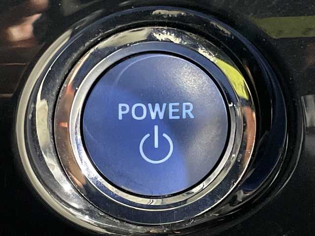 トヨタ プリウス A ツーリングセレクション 福岡県 2016(平28)年 12.6万km アティチュードブラックマイカ 純正ナビ/エアロパーツ(モデリスタ)/追従クルコン/シートヒーター【D+N】/HUD/パーキングアシスト/自動駐車/バックカメラ/ワンセグTV/CD/AM/FM/AUX/ビルトインETC/社外フロアマット/Wエアバッグ/カーテンエアバッグ/BSM/前後コーナーセンサー/プッシュスタート/スマートキー/AAC