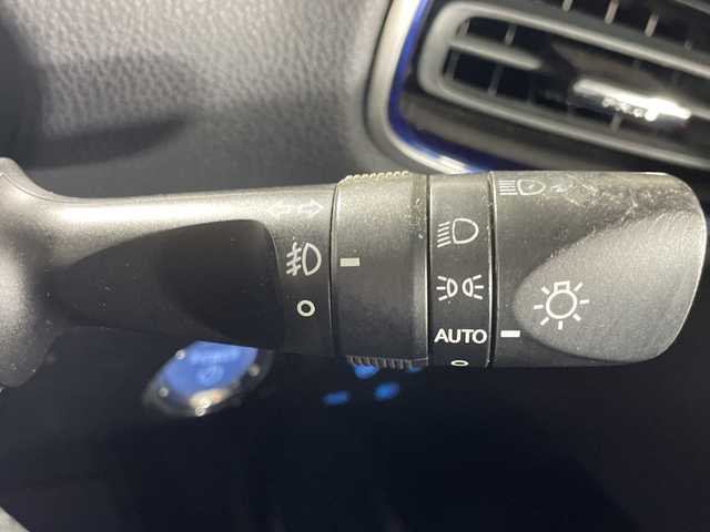 トヨタ プリウス A ツーリングセレクション 福岡県 2016(平28)年 12.6万km アティチュードブラックマイカ 純正ナビ/エアロパーツ(モデリスタ)/追従クルコン/シートヒーター【D+N】/HUD/パーキングアシスト/自動駐車/バックカメラ/ワンセグTV/CD/AM/FM/AUX/ビルトインETC/社外フロアマット/Wエアバッグ/カーテンエアバッグ/BSM/前後コーナーセンサー/プッシュスタート/スマートキー/AAC