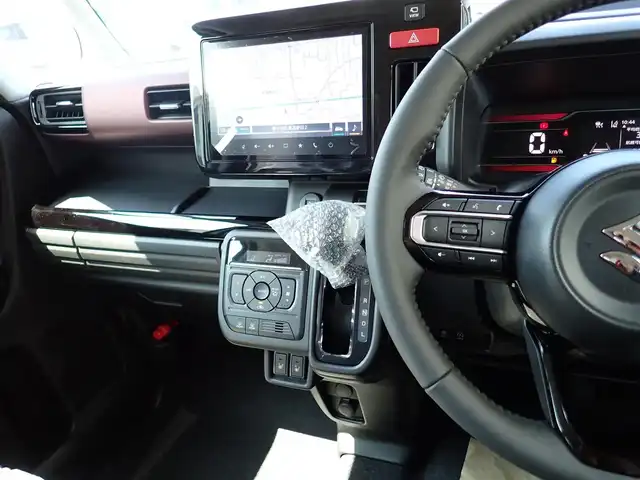 スズキ スペーシア カスタム HYBRID XS ターボ 千葉県 2025(令7)年 0.1千km ピュアホワイトパール/ブラック2トーン 【届出済未使用車】/純正ナビ/・フルセグTV/・全方位カメラ/・Bluetooth/・FM/AMラジオ/LEDヘッドライト/LEDフォグランプ/パワーモード/ヘッドアップディスプレイ/スズキセーティサポート/両側パワースライドドア/ハーフレザーシート/シートヒーター/純正15インチAW/アダプティブクルーズコントロール/プッシュスタート/スマートキー2本/プレミアムUV/IRカットガラス/サイド/カーテンエアバッグ/保証書/取扱説明書