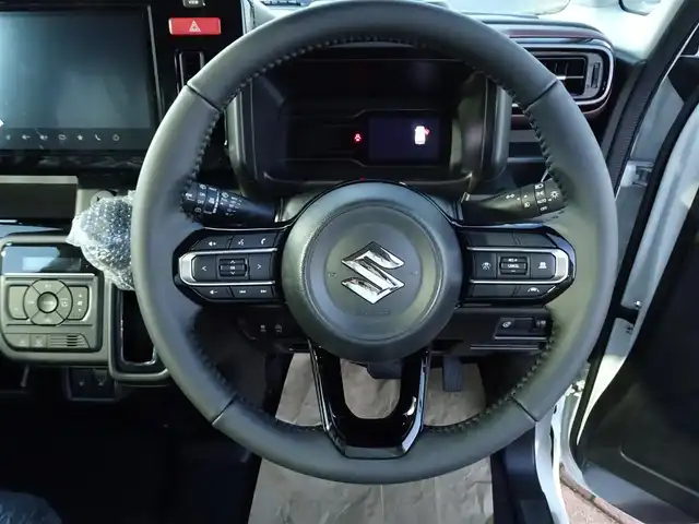 スズキ スペーシア カスタム HYBRID XS ターボ 千葉県 2025(令7)年 0.1千km ピュアホワイトパール/ブラック2トーン 【届出済未使用車】/純正ナビ/・フルセグTV/・全方位カメラ/・Bluetooth/・FM/AMラジオ/LEDヘッドライト/LEDフォグランプ/パワーモード/ヘッドアップディスプレイ/スズキセーティサポート/両側パワースライドドア/ハーフレザーシート/シートヒーター/純正15インチAW/アダプティブクルーズコントロール/プッシュスタート/スマートキー2本/プレミアムUV/IRカットガラス/サイド/カーテンエアバッグ/保証書/取扱説明書