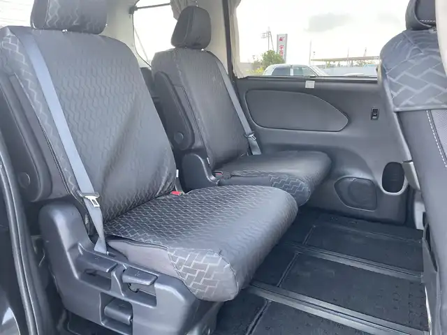 日産 セレナ e－パワー ハイウェイスター V 鳥取県 2020(令2)年 4万km 黒 純正１０型ナビ／ＴＶ／ＤＶＤ／ＣＤ／ＢＴ/アラウンドビューモニター/フリップダウン/ドライブレコーダー・ビルトインＥＴＣ/セーフティパックＢ/エマージェンシーブレーキ/プロパイロット/レーンキープアシスト/両側パワースライドドア/ＬＥＤライト/フォグライト/前後クリアランスソナー/全席シートカバー/電動パーキングブレーキ/プッシュエンジンスタート/純正１５インチアルミホイール/フロアマット