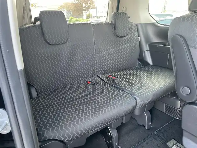 日産 セレナ e－パワー ハイウェイスター V 鳥取県 2020(令2)年 4万km 黒 純正１０型ナビ／ＴＶ／ＤＶＤ／ＣＤ／ＢＴ/アラウンドビューモニター/フリップダウン/ドライブレコーダー・ビルトインＥＴＣ/セーフティパックＢ/エマージェンシーブレーキ/プロパイロット/レーンキープアシスト/両側パワースライドドア/ＬＥＤライト/フォグライト/前後クリアランスソナー/全席シートカバー/電動パーキングブレーキ/プッシュエンジンスタート/純正１５インチアルミホイール/フロアマット