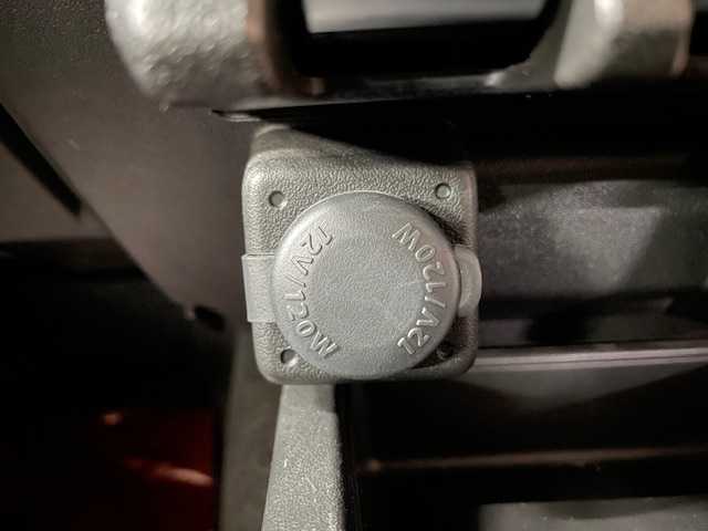 スズキ ジムニー XC 道央・札幌 2019(令1)年 4.8万km シフォンアイボリーメタリックブラック2トーンルーフ 【2511014617】/ワンオーナー　/衝突軽減ブレーキ　/社外ナビ　/フルセグＴＶ　/ドライブレコーダー　/前席シートヒーター　/純正１５インチアルミホイール/プッシュスタート　/スマートキー　/ＬＥＤヘッドライト　/フォグランプ　/ＥＴＣ