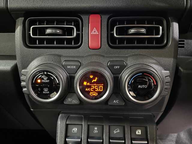 スズキ ジムニー XC 道央・札幌 2019(令1)年 4.8万km シフォンアイボリーメタリックブラック2トーンルーフ 【2511014617】/ワンオーナー　/衝突軽減ブレーキ　/社外ナビ　/フルセグＴＶ　/ドライブレコーダー　/前席シートヒーター　/純正１５インチアルミホイール/プッシュスタート　/スマートキー　/ＬＥＤヘッドライト　/フォグランプ　/ＥＴＣ