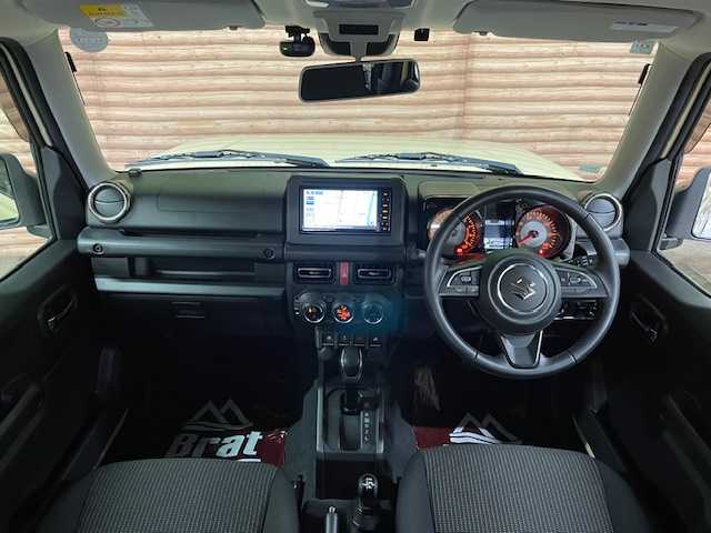 スズキ ジムニー XC 道央・札幌 2019(令1)年 4.8万km シフォンアイボリーメタリックブラック2トーンルーフ 【2511014617】/ワンオーナー　/衝突軽減ブレーキ　/社外ナビ　/フルセグＴＶ　/ドライブレコーダー　/前席シートヒーター　/純正１５インチアルミホイール/プッシュスタート　/スマートキー　/ＬＥＤヘッドライト　/フォグランプ　/ＥＴＣ