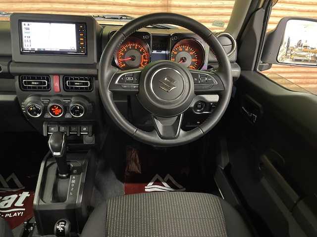 スズキ ジムニー XC 道央・札幌 2019(令1)年 4.8万km シフォンアイボリーメタリックブラック2トーンルーフ 【2511014617】/ワンオーナー　/衝突軽減ブレーキ　/社外ナビ　/フルセグＴＶ　/ドライブレコーダー　/前席シートヒーター　/純正１５インチアルミホイール/プッシュスタート　/スマートキー　/ＬＥＤヘッドライト　/フォグランプ　/ＥＴＣ