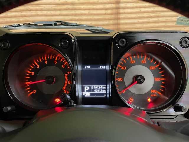 スズキ ジムニー XC 道央・札幌 2019(令1)年 4.8万km シフォンアイボリーメタリックブラック2トーンルーフ 【2511014617】/ワンオーナー　/衝突軽減ブレーキ　/社外ナビ　/フルセグＴＶ　/ドライブレコーダー　/前席シートヒーター　/純正１５インチアルミホイール/プッシュスタート　/スマートキー　/ＬＥＤヘッドライト　/フォグランプ　/ＥＴＣ