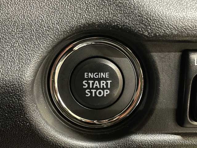 スズキ ジムニー XC 道央・札幌 2019(令1)年 4.8万km シフォンアイボリーメタリックブラック2トーンルーフ 【2511014617】/ワンオーナー　/衝突軽減ブレーキ　/社外ナビ　/フルセグＴＶ　/ドライブレコーダー　/前席シートヒーター　/純正１５インチアルミホイール/プッシュスタート　/スマートキー　/ＬＥＤヘッドライト　/フォグランプ　/ＥＴＣ