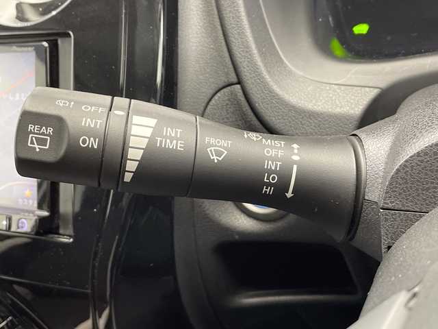 日産 ノート e－パワー B 栃木県 2018(平30)年 3.1万km ブリリアントシルバー SDナビ/（CD/フルセグTV）/全方位カメラ/コーナーセンサー/ETC/禁煙車/デジタルインナーミラー/オートライト/横滑り防止機能/スマートキー/プッシュスタート/電動格納ミラー/フロアマット