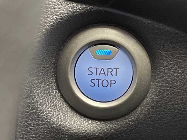 日産 ノート e－パワー B 栃木県 2018(平30)年 3.1万km ブリリアントシルバー SDナビ/（CD/フルセグTV）/全方位カメラ/コーナーセンサー/ETC/禁煙車/デジタルインナーミラー/オートライト/横滑り防止機能/スマートキー/プッシュスタート/電動格納ミラー/フロアマット