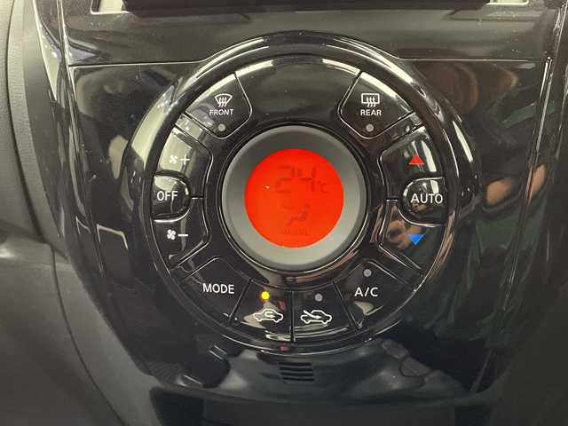 日産 ノート e－パワー B 栃木県 2018(平30)年 3.1万km ブリリアントシルバー SDナビ/（CD/フルセグTV）/全方位カメラ/コーナーセンサー/ETC/禁煙車/デジタルインナーミラー/オートライト/横滑り防止機能/スマートキー/プッシュスタート/電動格納ミラー/フロアマット