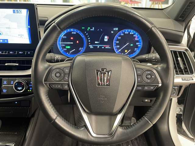 トヨタ クラウン ハイブリッド RS アドバンス 岐阜県 2022(令4)年 5.5万km プレシャスホワイトパール 純正ナビ/・フルセグテレビ/全方位カメラ/フロントスポイラー/ヘッドアップディスプレイ/BSM/デジタルインナーミラー/Bluetooth/CD/DVD/BD/USB/Miracast/D＋N席シートヒーター・エアシート/ベンチレーター/レーダークルーズコントロール/パドルシフト/メモリーシート/ETC2.0/前後ドライブレコーダー/イージークローザー(トランク)/オートマチックハイビーム/トヨタセーフティセンス/・リヤクロストラフィックアラート/・リヤカメラディテクション/・ロードサインアシスト/・クリアランスソナー/・プリクラッシュセーフティ/・レーンキープアシスト/・パーキングアシスト/LEDヘッドライト/ブレーキホールド/電動パーキング/純正フロアマット/革巻きステアリング/オートリトラ/オートライト/アンチブレーキシステム/横滑り防止装置/盗難防止システム/衝突被害軽減システム/スマートキー/プッシュスタート