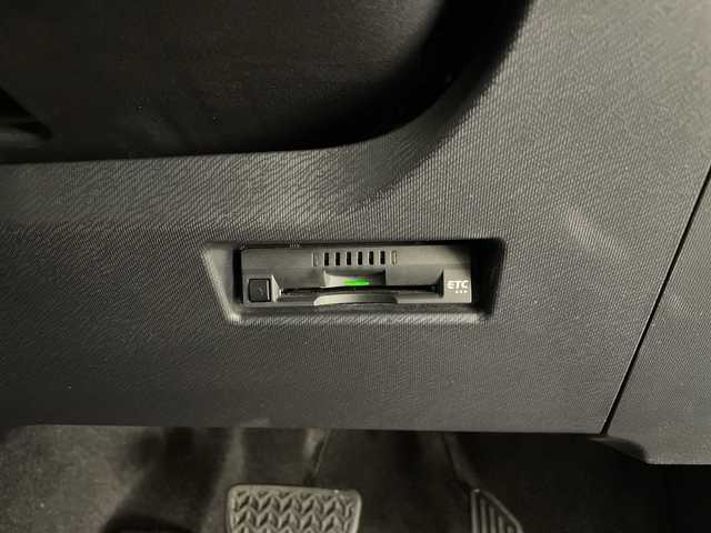 トヨタ アクア クロスオーバー 宮崎県 2018(平30)年 5.5万km コバルトブルーメタリック Toyota Safety Sense/〇プリクラシュセーフティ/〇レーンディパーチャーアラート/〇オートマチックハイビーム/〇パーキングサポートブレーキ/〇クリアランスソナー/〇先行車発進/純正7インチSDナビ/フルセグTV/CD/DVD/Bluetooth/バックカメラ/ハーフレザーシート/純正16インチAW/ビルトインETC/ルーフレール/前後ドライブレコーダー