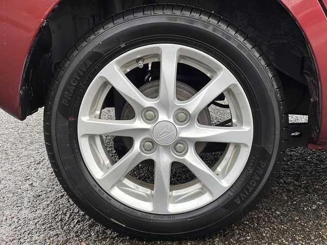 ダイハツ タント G 新潟県 2015(平27)年 7万km ファイアークォーツレッドM 4WD/社外ディスプレイオーディオ/CD/DVD/USB/ETC/両側パワースライドドア/ベンチシート/スマートキー/プッシュスタート/オートライト/純正14インチアルミホイール