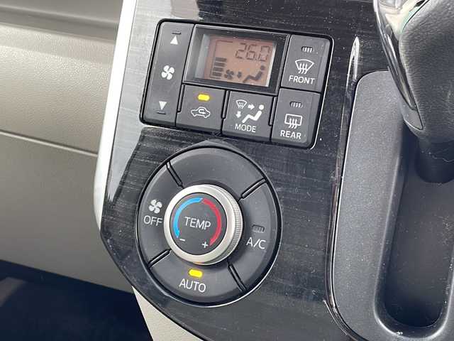 ダイハツ タント G 新潟県 2015(平27)年 7万km ファイアークォーツレッドM 4WD/社外ディスプレイオーディオ/CD/DVD/USB/ETC/両側パワースライドドア/ベンチシート/スマートキー/プッシュスタート/オートライト/純正14インチアルミホイール