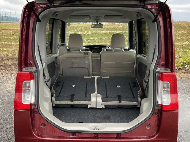 ダイハツ タント G 新潟県 2015(平27)年 7万km ファイアークォーツレッドM 4WD/社外ディスプレイオーディオ/CD/DVD/USB/ETC/両側パワースライドドア/ベンチシート/スマートキー/プッシュスタート/オートライト/純正14インチアルミホイール