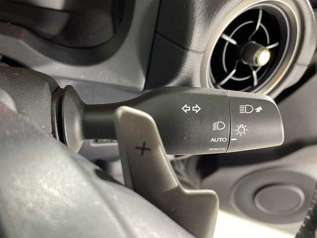 レクサス ＩＳ 300h Fスポーツ モードブラックS 佐賀県 2022(令4)年 2.9万km グラファイトブラックガラスフレーク 純正10.3インチナビ/フルセグTV/CD/DVD/Bluetooth/全方位カメラ/サンルーフ/衝突被害軽減システム/レーダークルーズコントロール/レーンアシスト/ブラインドスポットモニター/先行車発進告知機能/ロードサインアシスト/パーキングサポートブレーキ/オートライト/オートマチックハイビーム/LEDヘッドライト/電子パーキング/ブレーキホールド/横滑り防止装置/オートワイパー/前後ドライブレコーダー/ビルトインETC2.0/運転席・助手席シートヒータ/運転席・助手席エアシート/運転席・助手席パワーシート/ハーフレザーシート/ISOFIX対応シート/パドルシフト/純正フロアマット/純正19インチアルミホイール/スマートキー