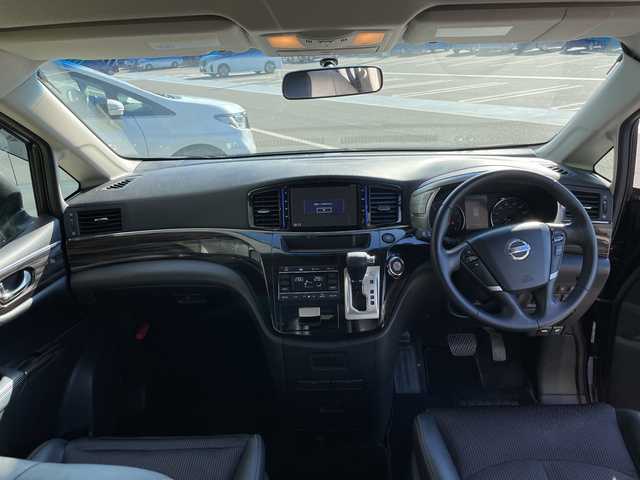 日産 エルグランド 250ハイウェイスター 愛知県 2014(平26)年 5.4万km インペリアルアンバーP 純正ナビ/フリップダウンモニター/両側パワースライドドア/バックカメラ/ハーフレザー/クルーズコントロール/フルセグ/CD DVD/Bluetooth/コーナーセンサー/アルミホイール/LEDヘッドライト/ステアリングスイッチ/スマートキー/プッシュスタート