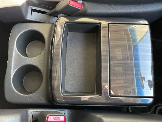 日産 エルグランド 250ハイウェイスター 愛知県 2014(平26)年 5.4万km インペリアルアンバーP 純正ナビ/フリップダウンモニター/両側パワースライドドア/バックカメラ/ハーフレザー/クルーズコントロール/フルセグ/CD DVD/Bluetooth/コーナーセンサー/アルミホイール/LEDヘッドライト/ステアリングスイッチ/スマートキー/プッシュスタート