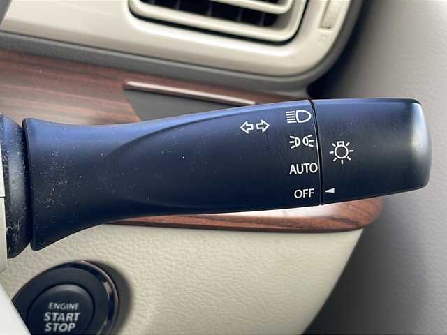 スズキ ラパン S セレクション 福島県 2018(平30)年 2.2万km ノクターンブルーパール/ホワイト2トーン 4WD 純正ナビ フルセグTV Bluetooth バックカメラ 衝突軽減ブレーキ HIDヘッドライト シートヒーター オートライト 横滑り防止アイドリングストップ スマートキー フロアマット