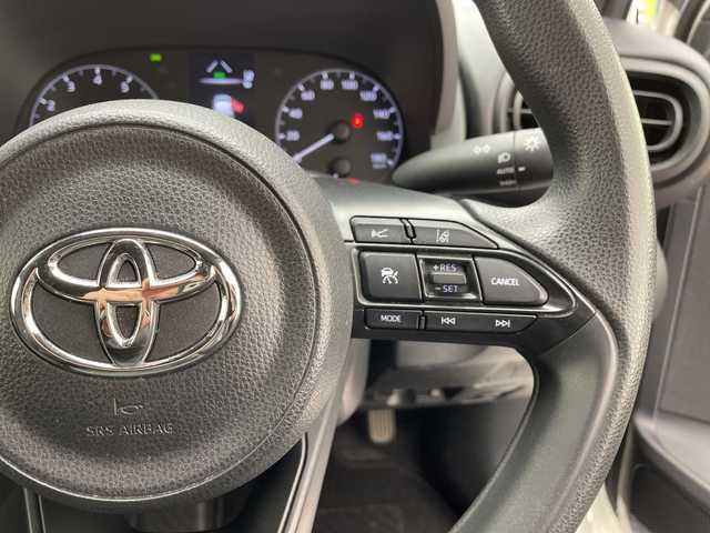 トヨタ ヤリス X 愛知県 2020(令2)年 2.9万km スーパーホワイトⅡ トヨタセーフティセンス/純正ディズプレイオーディナビ/レーダークルーズコントロール/Bluetooth/バックカメラ/コーナーセンサー/オートマチックハイビーム/ドライブレコーダー/ETC/ステアリングスイッチ/スマートキー/プッシュスタート