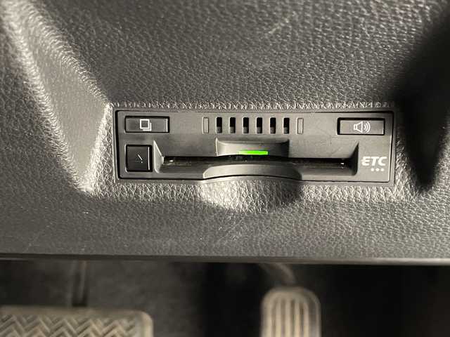 トヨタ ヤリス X 愛知県 2020(令2)年 2.9万km スーパーホワイトⅡ トヨタセーフティセンス/純正ディズプレイオーディナビ/レーダークルーズコントロール/Bluetooth/バックカメラ/コーナーセンサー/オートマチックハイビーム/ドライブレコーダー/ETC/ステアリングスイッチ/スマートキー/プッシュスタート