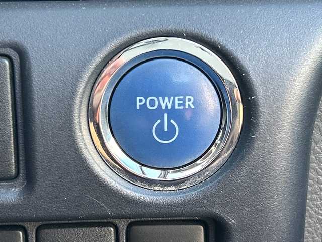 トヨタ ノア ハイブリッド X ディライトプラス 千葉県 2015(平27)年 9.9万km ブラック ナビNSZT-Y64T　リアフリップダウンモニター　バックカメラ　ビルトインETC　両側パワースライドドア　TRC　オートライト　HID　スマートキー　プッシュスタート　純正15インチアルミホイール