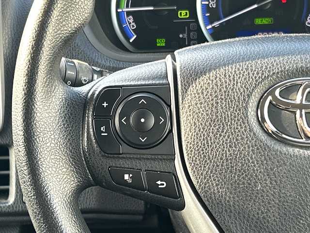 トヨタ ノア ハイブリッド X ディライトプラス 千葉県 2015(平27)年 9.9万km ブラック ナビNSZT-Y64T　リアフリップダウンモニター　バックカメラ　ビルトインETC　両側パワースライドドア　TRC　オートライト　HID　スマートキー　プッシュスタート　純正15インチアルミホイール