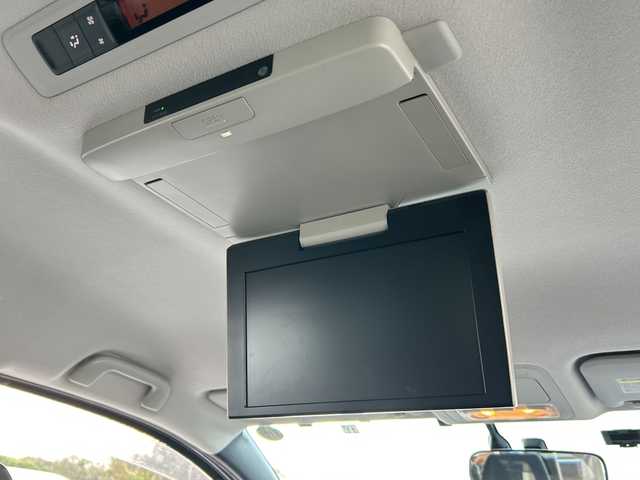 トヨタ ノア ハイブリッド X ディライトプラス 千葉県 2015(平27)年 9.9万km ブラック ナビNSZT-Y64T　リアフリップダウンモニター　バックカメラ　ビルトインETC　両側パワースライドドア　TRC　オートライト　HID　スマートキー　プッシュスタート　純正15インチアルミホイール