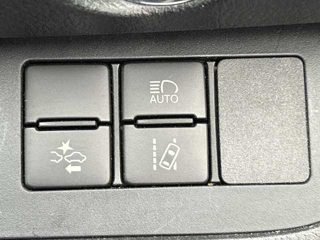 トヨタ シエンタ ハイブリッド ファンベースG 茨城県 2019(平31)年 4.7万km ヴィンテージブラウンパールクリスタルシャイン 社外メモリナビ/(地デジTV・CD・DVD・BT・ラジオ再生)/両側パワースライドドア/プリクラッシュセーフティ/コーナーセンサー/バックカメラ/ビルトインETC/オートライト/LEDヘッドライト/社外15inアルミホイール/フロアマット/スマートキー/スペアキー/取扱説明書