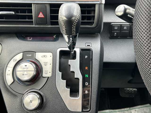 トヨタ シエンタ ハイブリッド ファンベースG 茨城県 2019(平31)年 4.7万km ヴィンテージブラウンパールクリスタルシャイン 社外メモリナビ/(地デジTV・CD・DVD・BT・ラジオ再生)/両側パワースライドドア/プリクラッシュセーフティ/コーナーセンサー/バックカメラ/ビルトインETC/オートライト/LEDヘッドライト/社外15inアルミホイール/フロアマット/スマートキー/スペアキー/取扱説明書