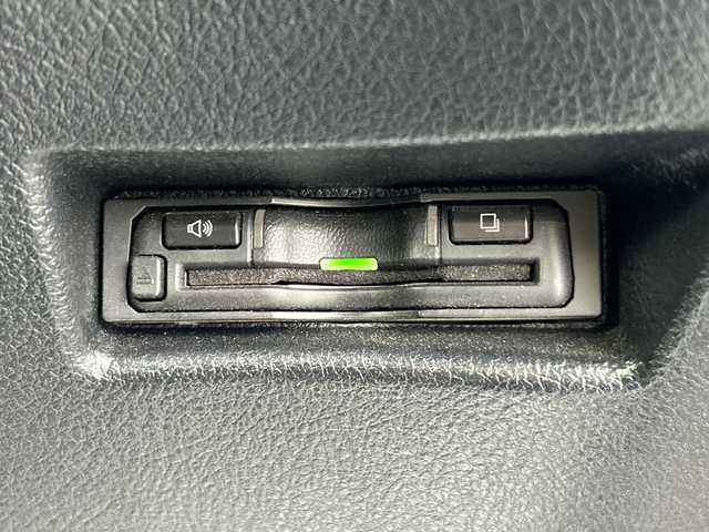 トヨタ シエンタ ハイブリッド ファンベースG 茨城県 2019(平31)年 4.7万km ヴィンテージブラウンパールクリスタルシャイン 社外メモリナビ/(地デジTV・CD・DVD・BT・ラジオ再生)/両側パワースライドドア/プリクラッシュセーフティ/コーナーセンサー/バックカメラ/ビルトインETC/オートライト/LEDヘッドライト/社外15inアルミホイール/フロアマット/スマートキー/スペアキー/取扱説明書