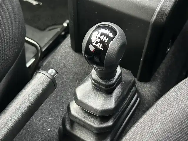 スズキ ジムニー XC 栃木県 2024(令6)年 0.1万km ミディアムグレー アルパインディスプレイオーディオ/Bluetooth Audio/バックカメラ/ドライブレコーダー/レーダーブレーキサポート/クルーズコントロール/ETC/LEDライト/オートライト /スマートキー/プッシュスタート