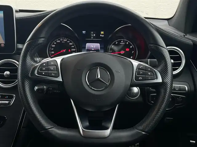 メルセデス・ベンツ ＧＬＣ２５０ 東京都 2017(平29)年 4.8万km 赤 HUD /レーダーセーフティパッケージ /360°ビューカメラ /純正HDDナビ /LEDヘッドライト /ハーフレザーシート /シートヒーター /エアサスペンション /キーレスゴー /パワーバックドア /パークトロニック /ETC2.0