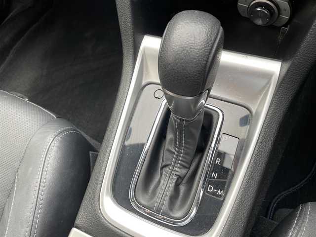 スバル レヴォーグ 1．6GT アイサイト 埼玉県 2015(平27)年 6.3万km ライトニングレッド ワンオーナー車/４WDターボ/黒革シート/前席シートヒーター/前席パワーシート/（D席2名分メモリー機能付）/社外ナビTV/バックカメラ/ETC/HIDライト/パドルシフト/社外17インチAW/純正AW＋スタッドレスタイヤ車載/衝突軽減ブレーキ/レーダークルーズコントロール/レーンアシスト/プッシュスタート/スマートlキー/ロードバイク用ルーフキャリア/保証書付整備手帳/取扱説明書