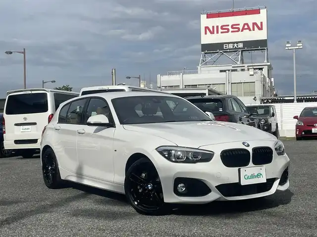 ＢＭＷ １１８ｄ Mスポーツ エディションシャドー 兵庫県 2017(平29)年 6万km アルピンホワイトⅢ ・ブラウンレザーシート/・純正HDDナビ/・CD/DVD/BT/・バックカメラ/・ステアリングリモコン/・純正18インチAW/・コンフォートアクセス/・アイドリングストップ/・コーナーセンサー/・オートLEDヘッドランプ/・LEDフォグランプ/・アダプティブクルーズコントロール/・インテリジェントセーフティ（衝突軽減ブレーキ）/・車線逸脱警報/・ドライブレコーダー