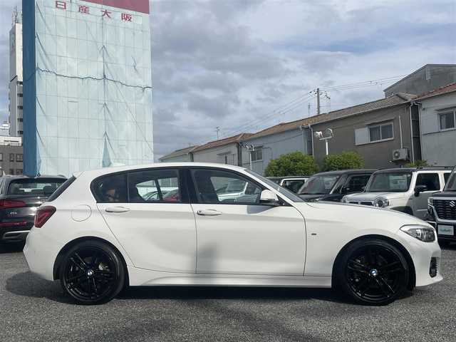 ＢＭＷ １１８ｄ Mスポーツ エディションシャドー 兵庫県 2017(平29)年 6万km アルピンホワイトⅢ ・ブラウンレザーシート/・純正HDDナビ/・CD/DVD/BT/・バックカメラ/・ステアリングリモコン/・純正18インチAW/・コンフォートアクセス/・アイドリングストップ/・コーナーセンサー/・オートLEDヘッドランプ/・LEDフォグランプ/・アダプティブクルーズコントロール/・インテリジェントセーフティ（衝突軽減ブレーキ）/・車線逸脱警報/・ドライブレコーダー